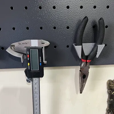 Kệ giữ Caliper/Kìm gắn bảng ghim