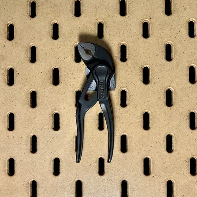 Giá đỡ Knipex Cobra XS cho Skadis