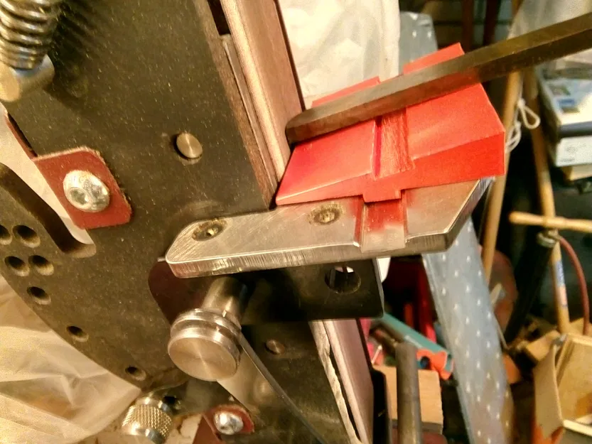 Nêm đỡ mài dao cạo trên máy Sorby Pro Edge - Image 1