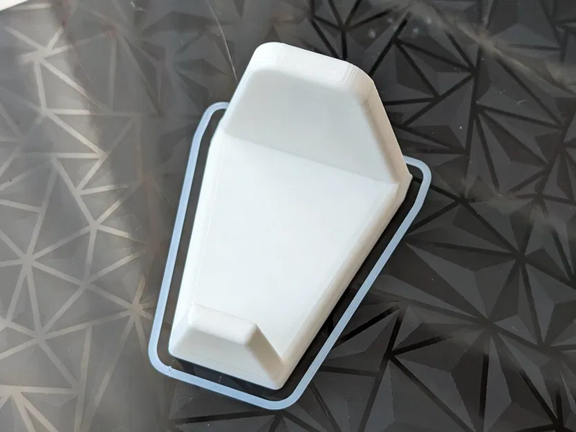 Móc treo mũ bảo hiểm xe đạp có ốc vít - Image 2