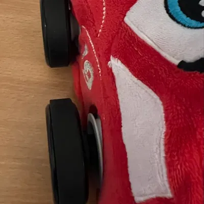 Chặn bánh xe trên trục cho xe Revell Revellino