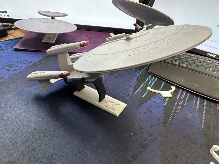 Giá đỡ mô hình Star Trek Lớp Galaxy/Nebula - Image 4