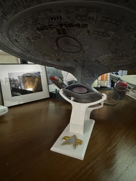 Giá đỡ mô hình Star Trek Lớp Galaxy/Nebula - Image 12