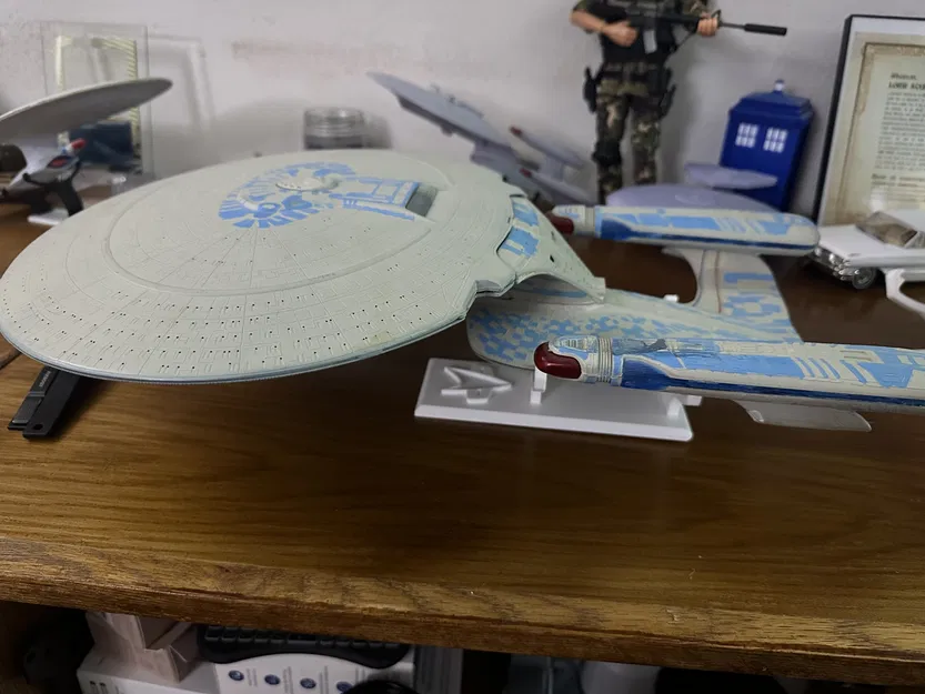 Giá đỡ mô hình Star Trek Lớp Galaxy/Nebula - Image 13