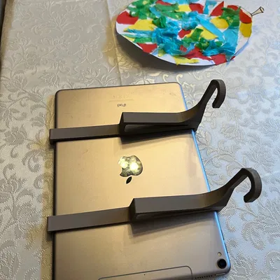 Giá Đỡ iPad Pro 10,5" Gắn Ghế Sau Ô Tô