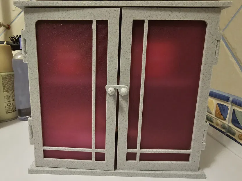 Tủ phòng tắm nhỏ có kệ và cửa kính mờ - Image 1