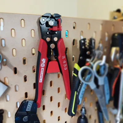 Kẹp Giữ Kìm Tuốt Dây Cho IKEA Skadis