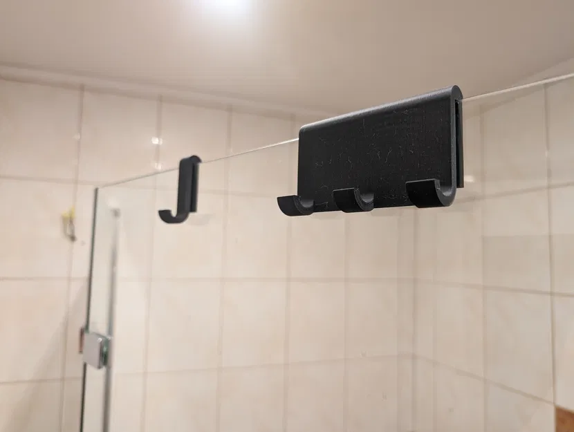 Móc treo đồ ba nhánh cho phòng tắm - Image 1