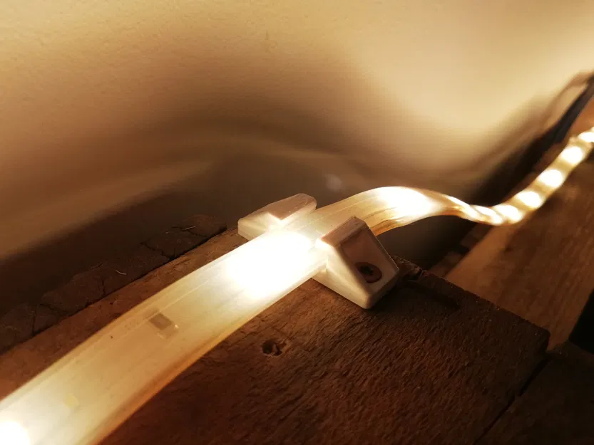 Kẹp Philips Hue LightStrip+ - Image 2