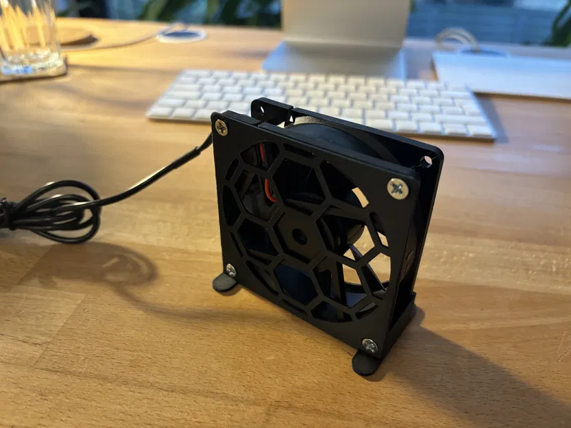 Chân đế cho Quạt 80mm có lưới bảo vệ dạng tổ ong - Image 1