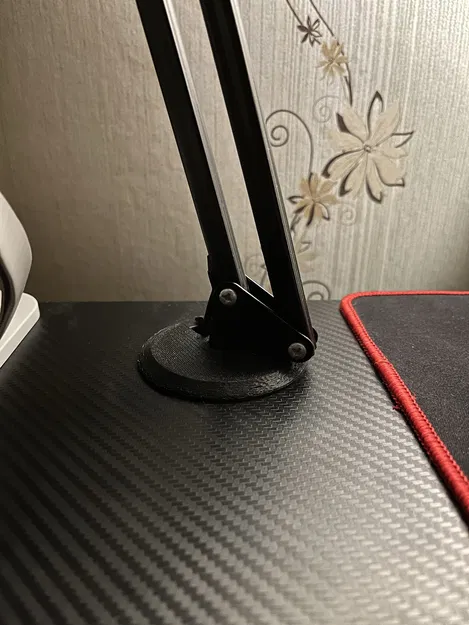 Lỗ Luồn Dây Bàn Có Chỗ Kẹp Đèn - Image 2