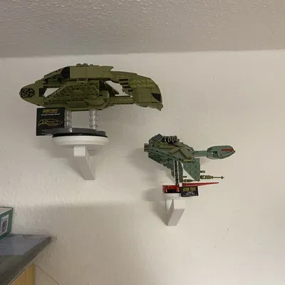 Giá Treo Tường Mô Hình Star Trek BlueBrixx