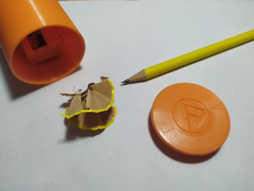 Hộp đựng gọt bút chì Staedtler - Image 1