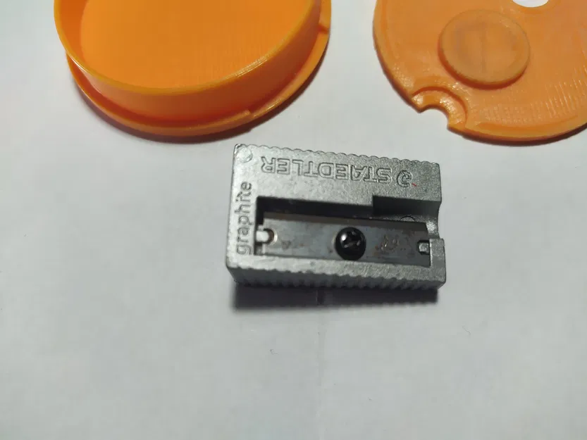 Hộp đựng gọt bút chì Staedtler - Image 5