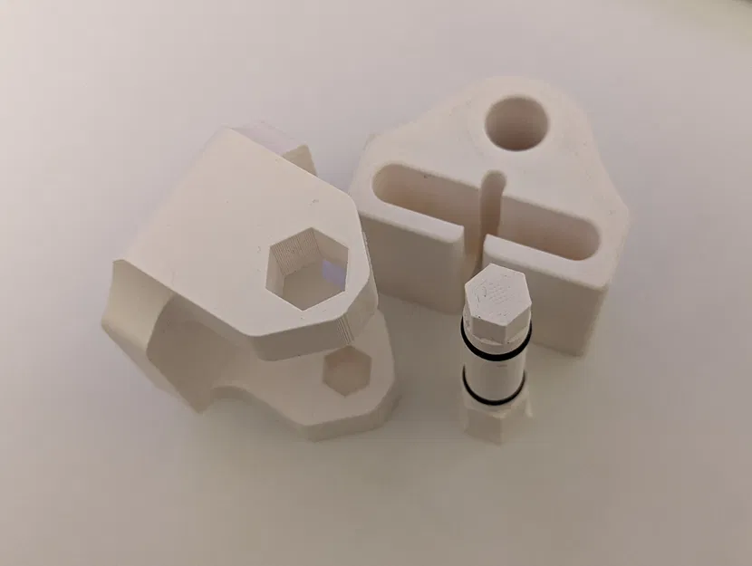 Đế treo tường cho Camera PS4 V2 - Image 2