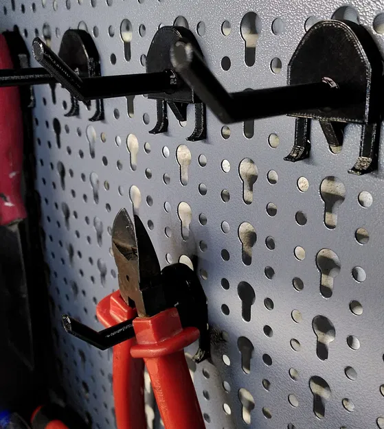Móc Pegboard Küpper (ngắn và chắc chắn) - Image 1
