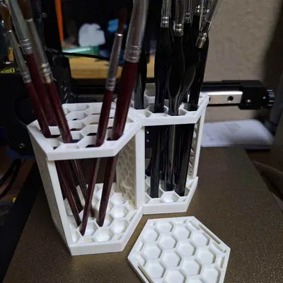 Ch&acirc;n đỡ cọ v&ecirc;̃ hình lục giác (remix)