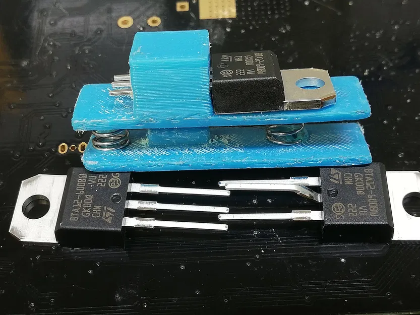 Khuôn uốn transistor - Image 1