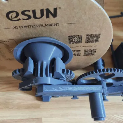 Tay quay thủ công