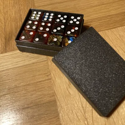 Hộp Đựng Xúc Xắc