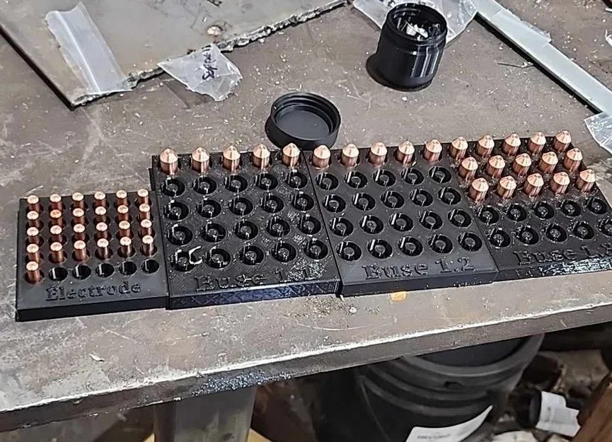 Hộp đựng đầu phun Everlast 82i - Image 1