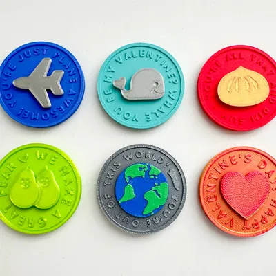 Spinner Hình Đồng Xu Valentine (6 Mẫu)