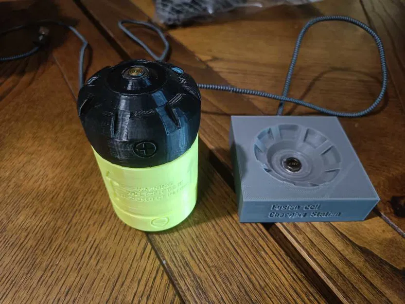 Sạc dự phòng "Fusion Cell" theo phong cách Fallout - Image 1