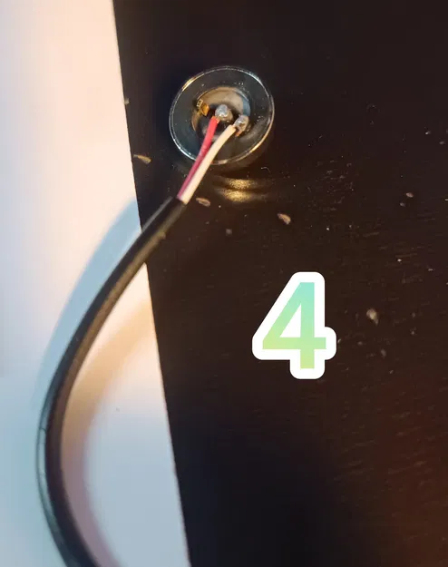 Sạc dự phòng "Fusion Cell" theo phong cách Fallout - Image 2