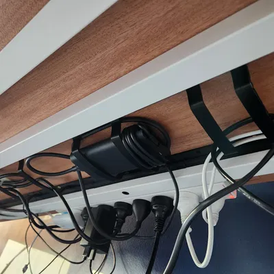 Bộ Tổ Chức Cáp Dưới Bàn Bekant 160x80cm