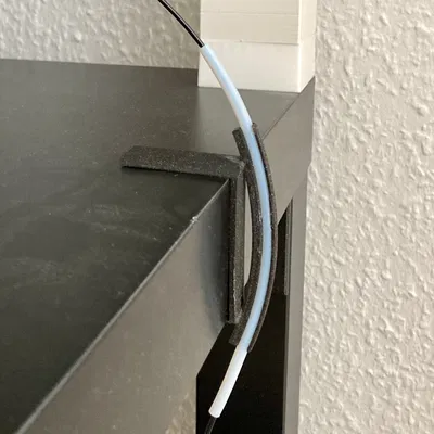 Dẫn dây Filament Ikea LACK không cần khoan