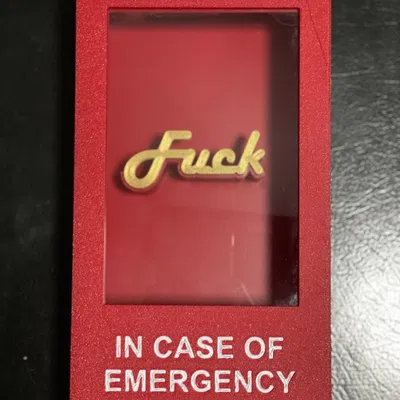 Hộp Đập Kính Khi Khẩn Cấp