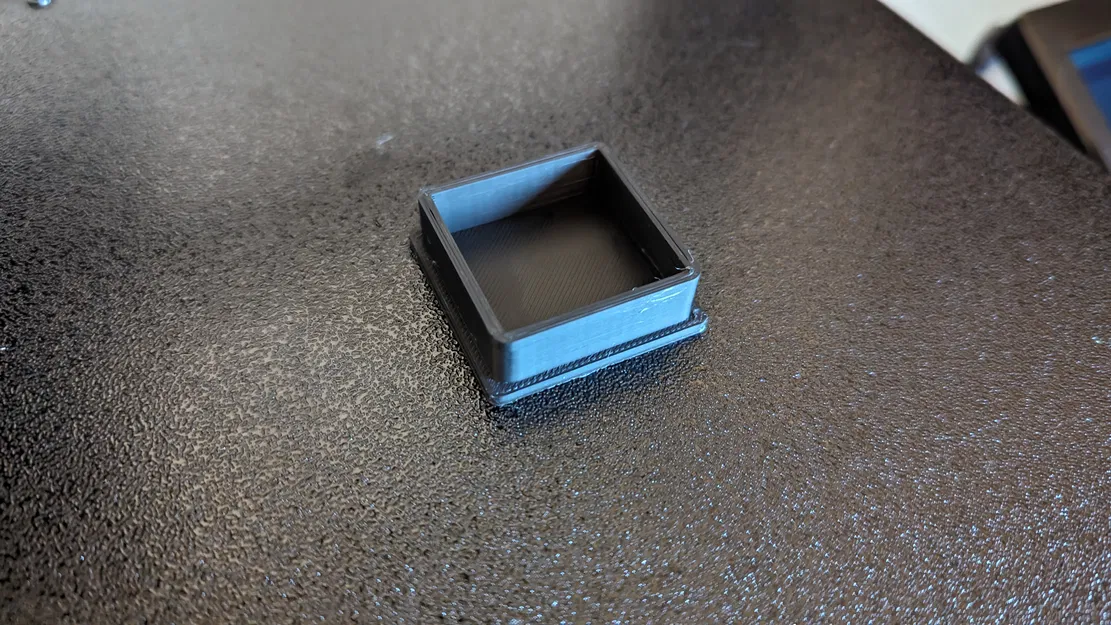 Nắp Trụ Hàng Rào Sắt 1.5 Inch - Image 3