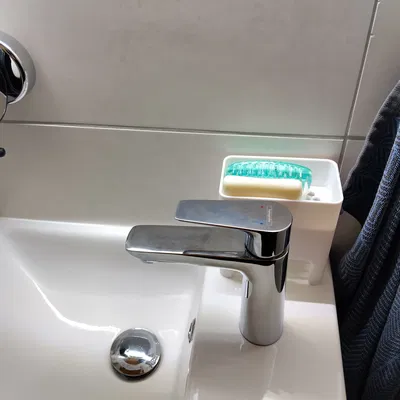 Đế để xà bông, bàn chải cọ tay, v.v.