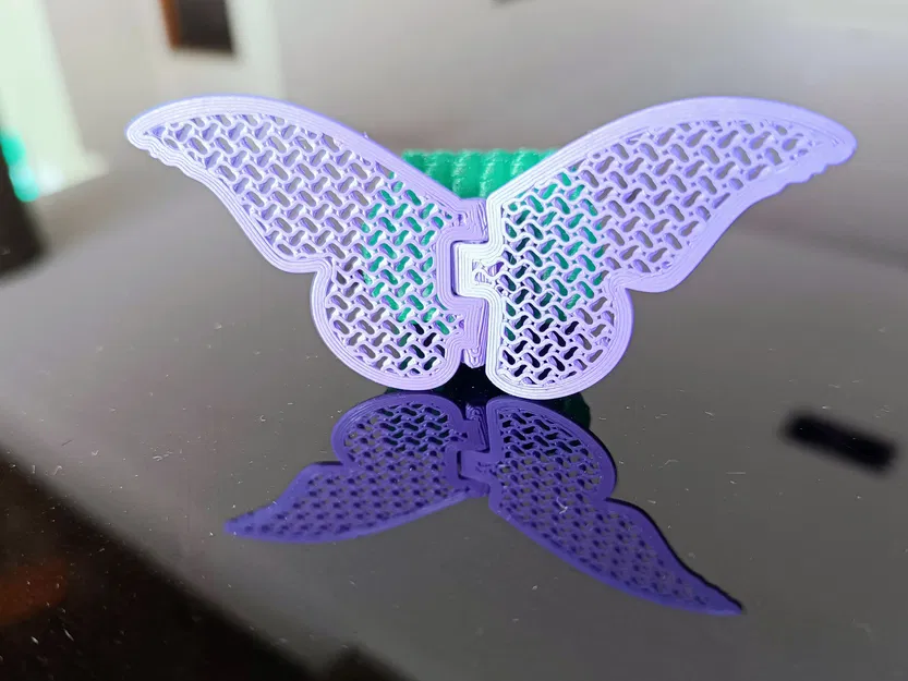 Kẹp Khăn Rằn Bướm Đa Khớp cho WAGGGS - Image 1