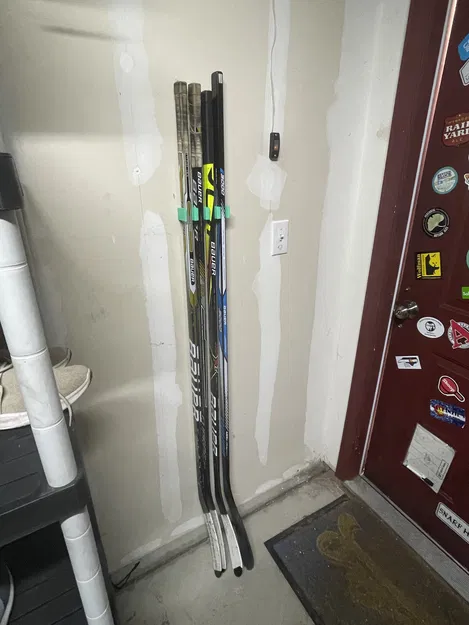 Kệ Treo Tường Gậy Khúc Côn Cầu - Image 2