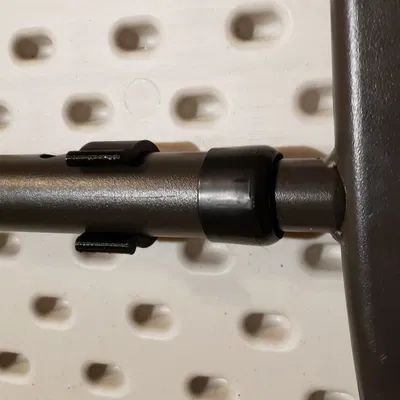 Kẹp Chân Bàn Điều Chỉnh Độ Cao 4 Chân Lifetime 80256