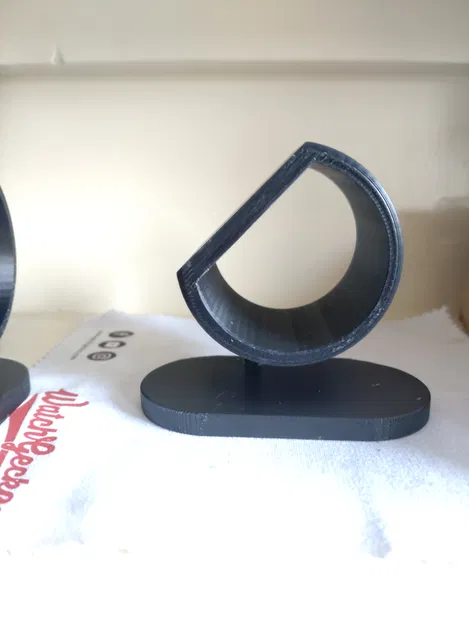 Chân đế trưng bày đồng hồ Đơn giản và Hiệu quả - Image 1