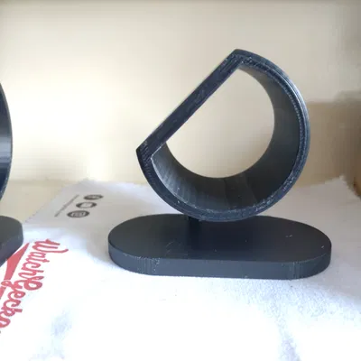 Chân đế trưng bày đồng hồ Đơn giản và Hiệu quả