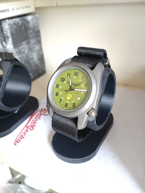 Chân đế trưng bày đồng hồ Đơn giản và Hiệu quả - Image 5