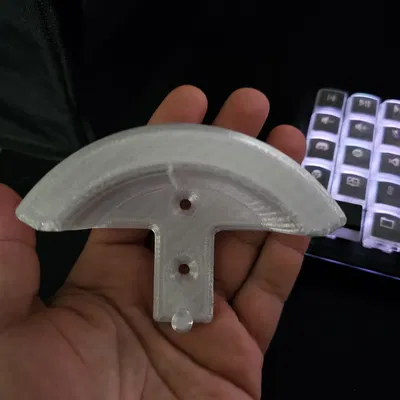 Móc Treo Nón Bảo Hiểm Xe Máy Có Móc Chìa Khóa