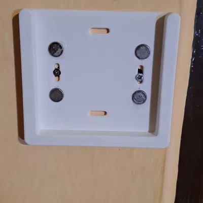 Khung giữ công tắc Sonoff R5