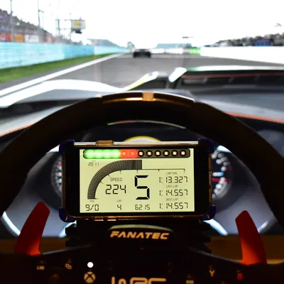 Giá đỡ Điện thoại Parametric cho Bảng điều khiển ảo Fanatec