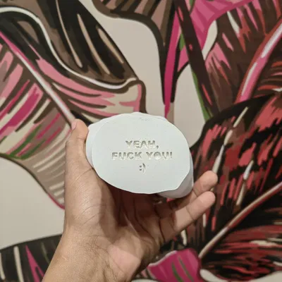 Ngón Tay Giữa Kèm Giấy Ghi Chú