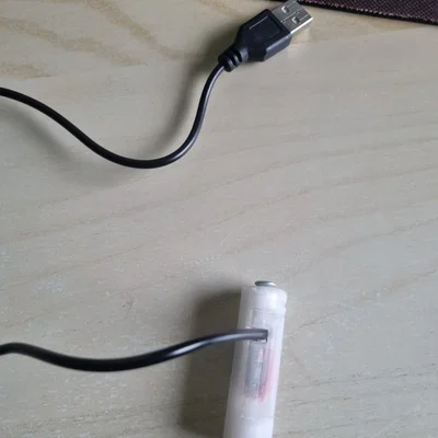 Bộ chuyển đổi pin AA sang USB