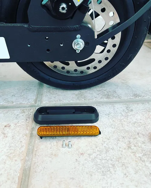 Giá đỡ AirTag cho Xe điện Xiaomi Pro2 - Image 4