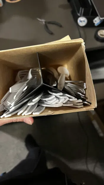 Khay Chia Muỗng Nĩa Nhựa - Image 1