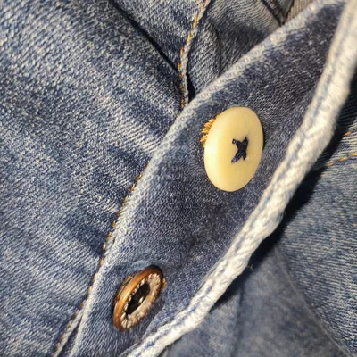 Nút Áo Tròn Đơn Giản