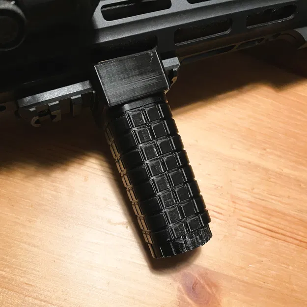 Tay Nắm Dọc AR Kiểu Ray Picatinny - Image 1