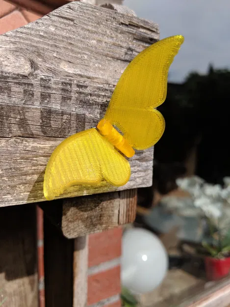 Bướm có bản lề sống - (Dán lên tường/vật thể) - Image 1