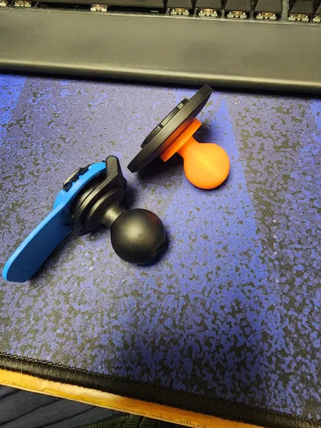 Giá đỡ bi cầu Quadlock 1 inch - Image 1